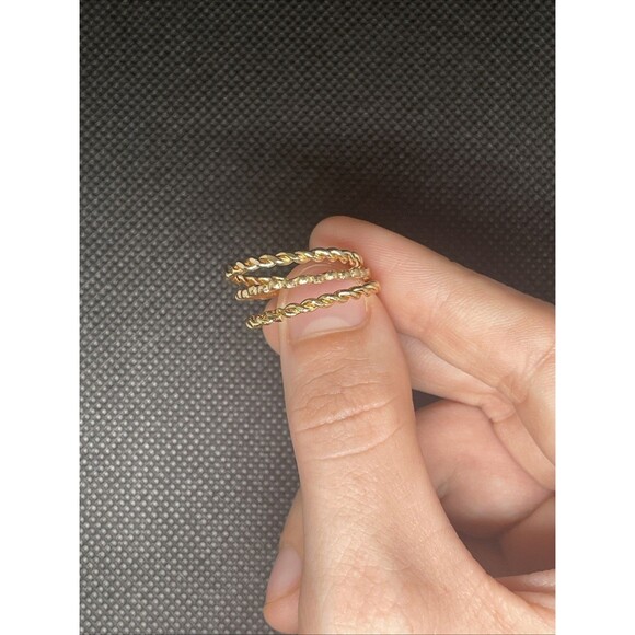 Size 7 1/2 Three Gold Tone Rings Set - Picture 4 of 4